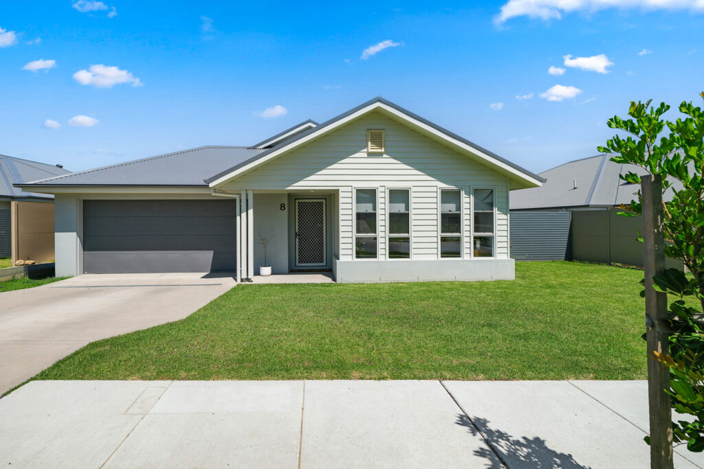 Buyer of house in North Rothbury, NSW property